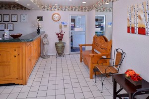 Americas Best Value Inn Loma Lodge - Hotel Lobby